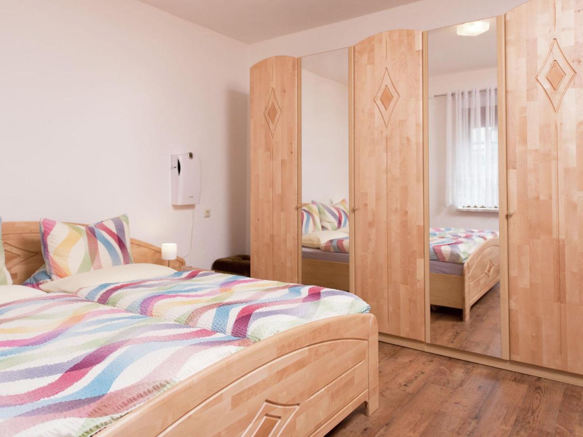Cozy Apartment In Ore Mountains With Balcony 布赖滕布伦 外观 照片