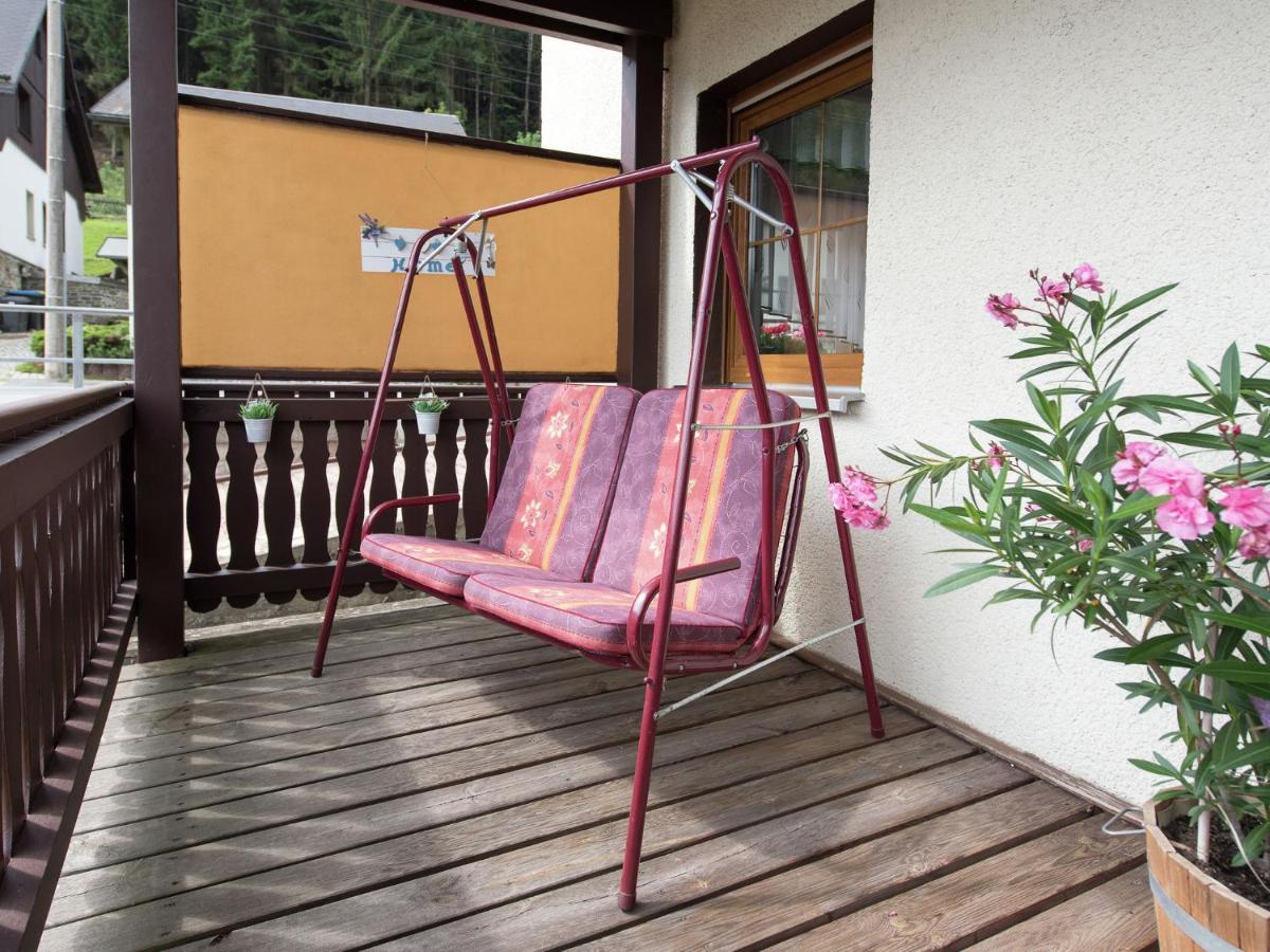 Cozy Apartment In Ore Mountains With Balcony 布赖滕布伦 外观 照片