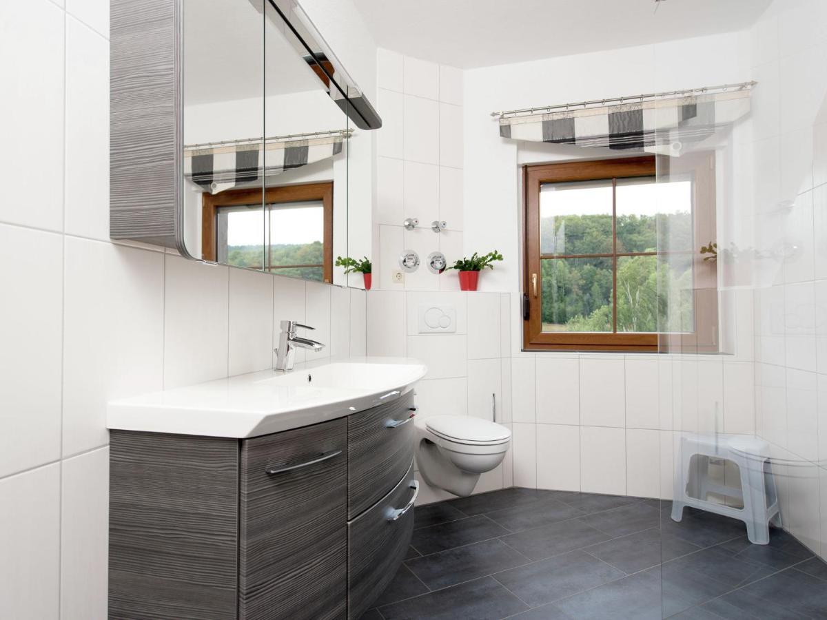 Cozy Apartment In Ore Mountains With Balcony 布赖滕布伦 外观 照片