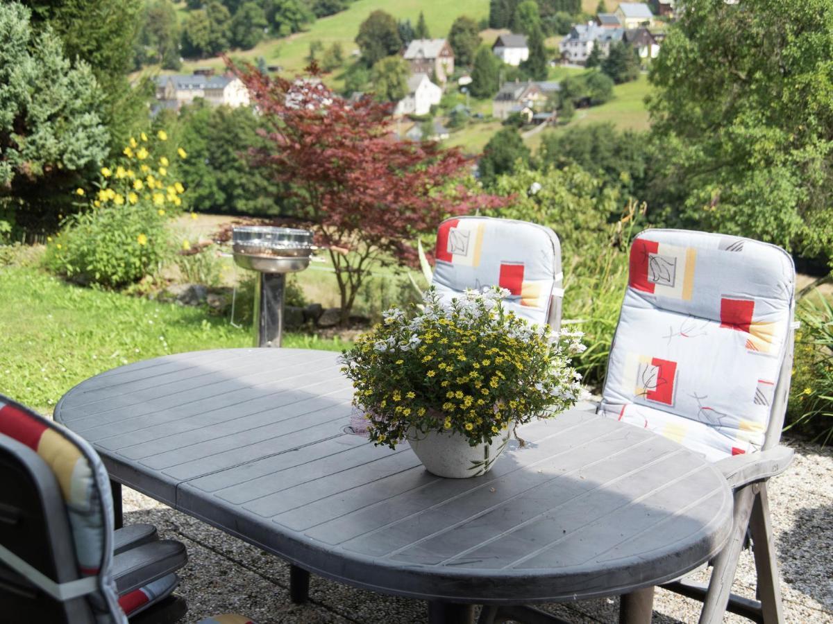 Cozy Apartment In Ore Mountains With Balcony 布赖滕布伦 外观 照片