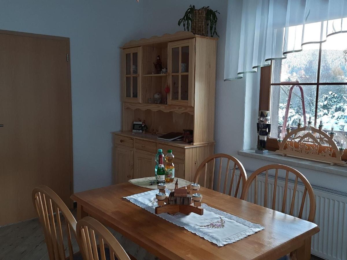 Cozy Apartment In Ore Mountains With Balcony 布赖滕布伦 外观 照片