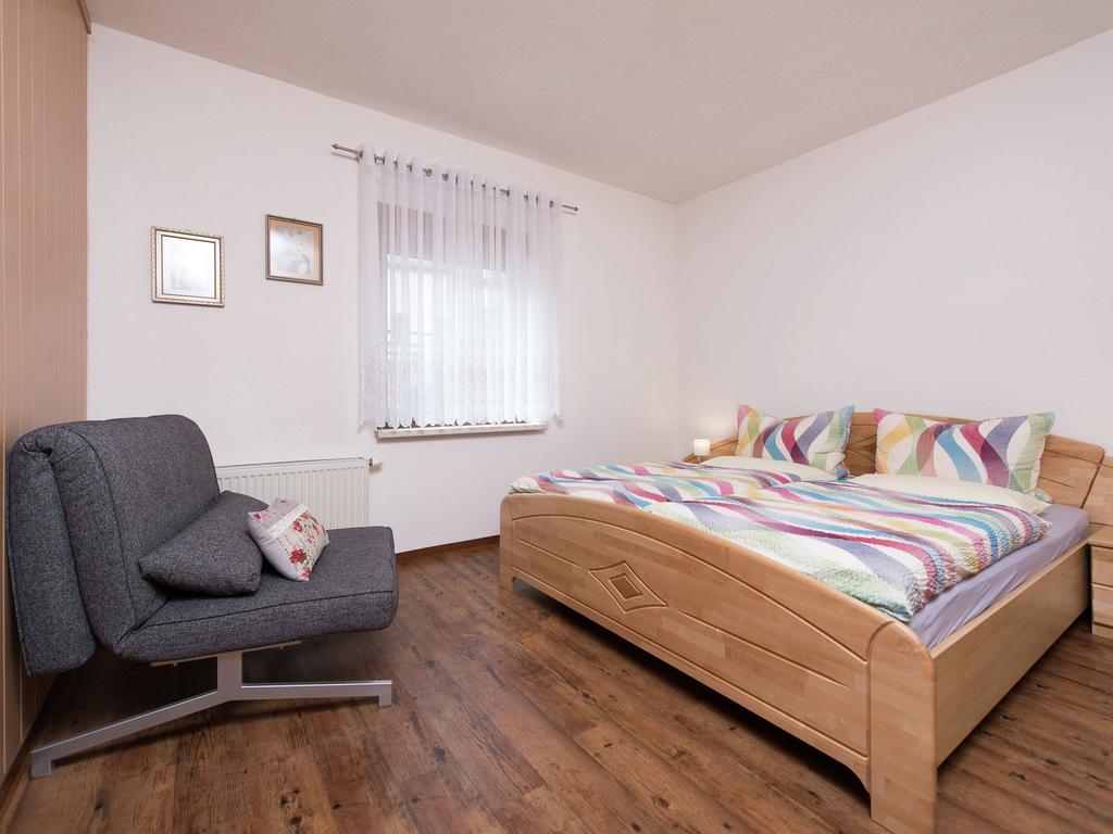 Cozy Apartment In Ore Mountains With Balcony 布赖滕布伦 外观 照片
