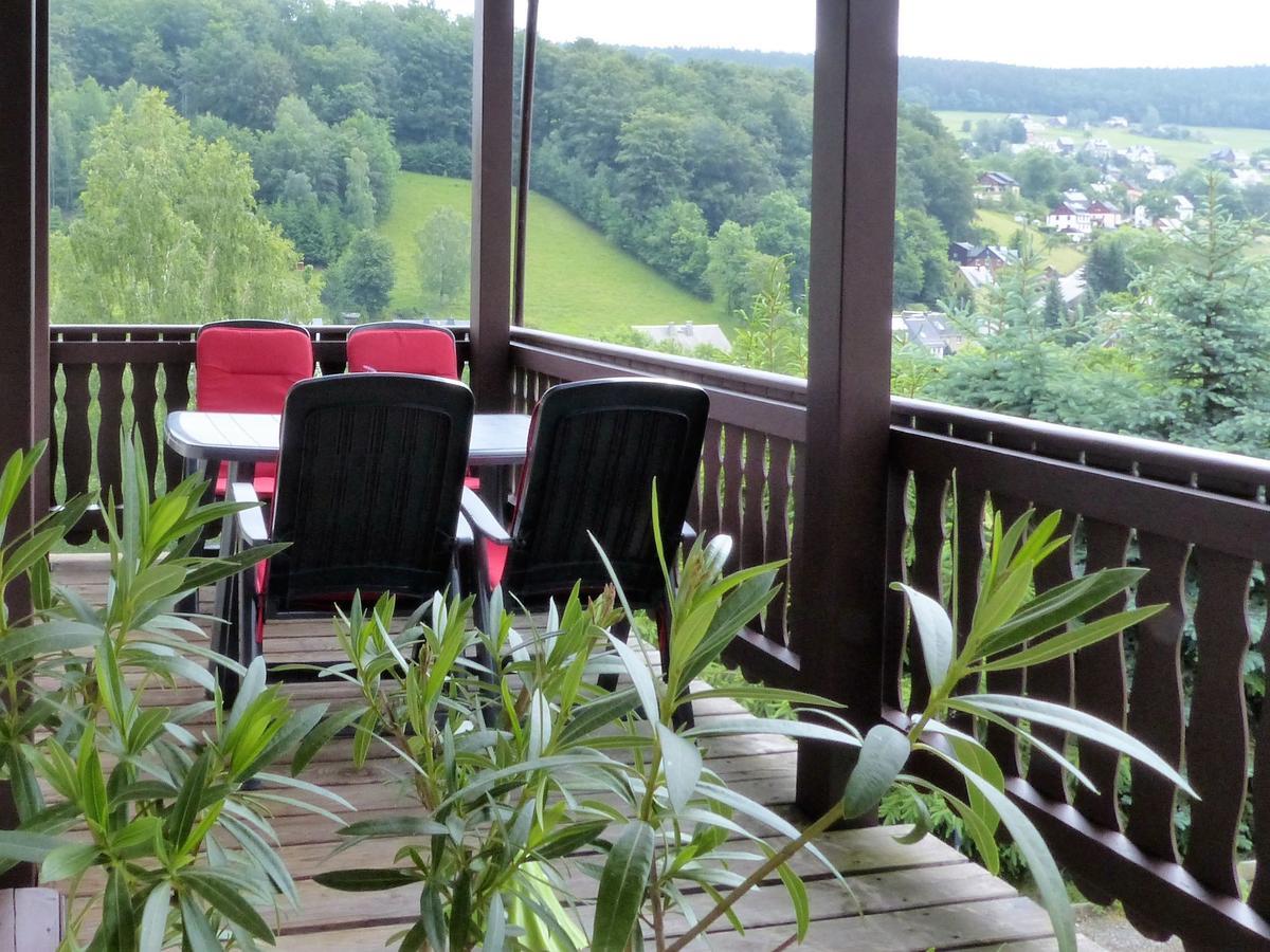 Cozy Apartment In Ore Mountains With Balcony 布赖滕布伦 外观 照片